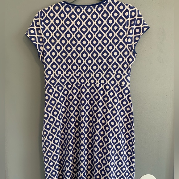 W’s Boden Casual Jersey Dress - Picture 3 of 5